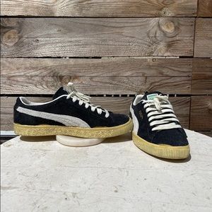 Puma Suede VTG The NeverWorn Sneakers